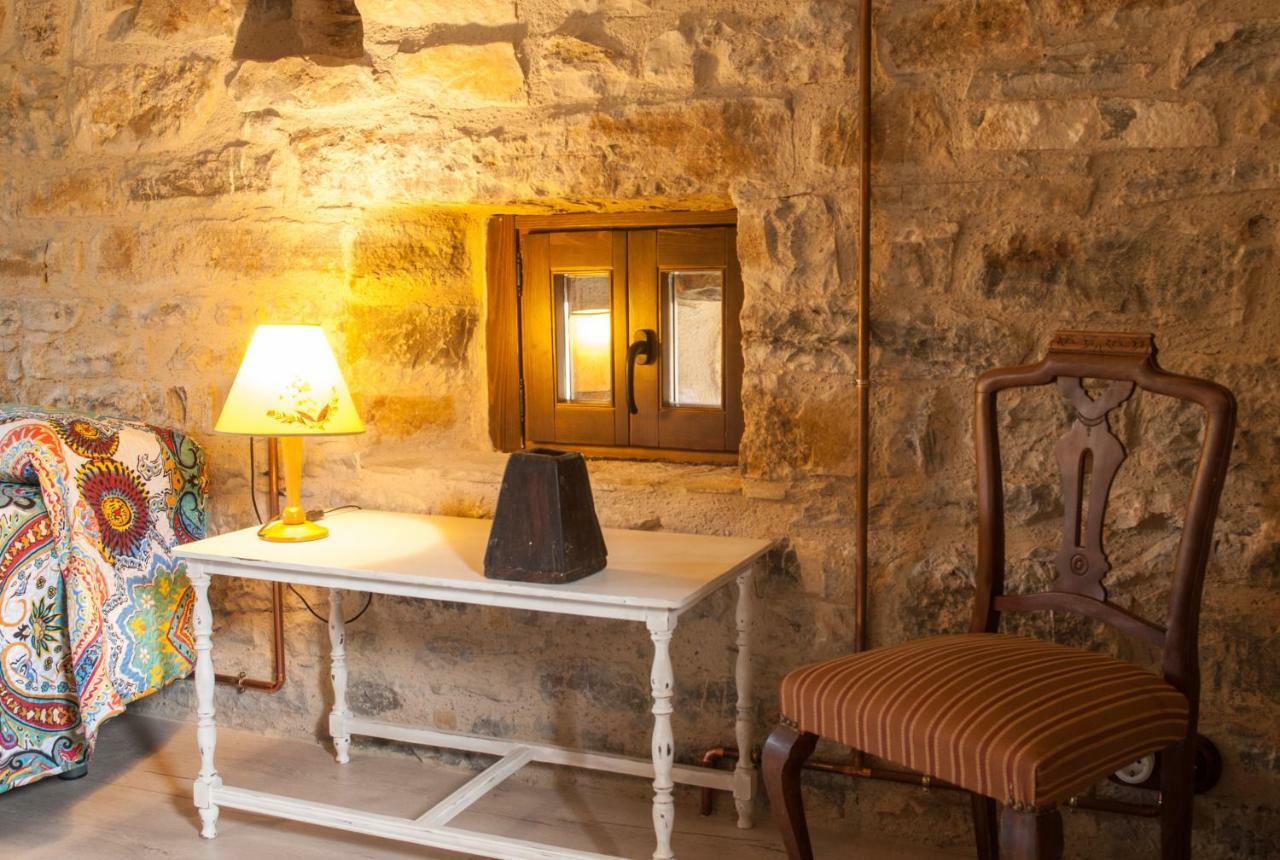 Casa Mur De Alujan Tierrantona Kültér fotó